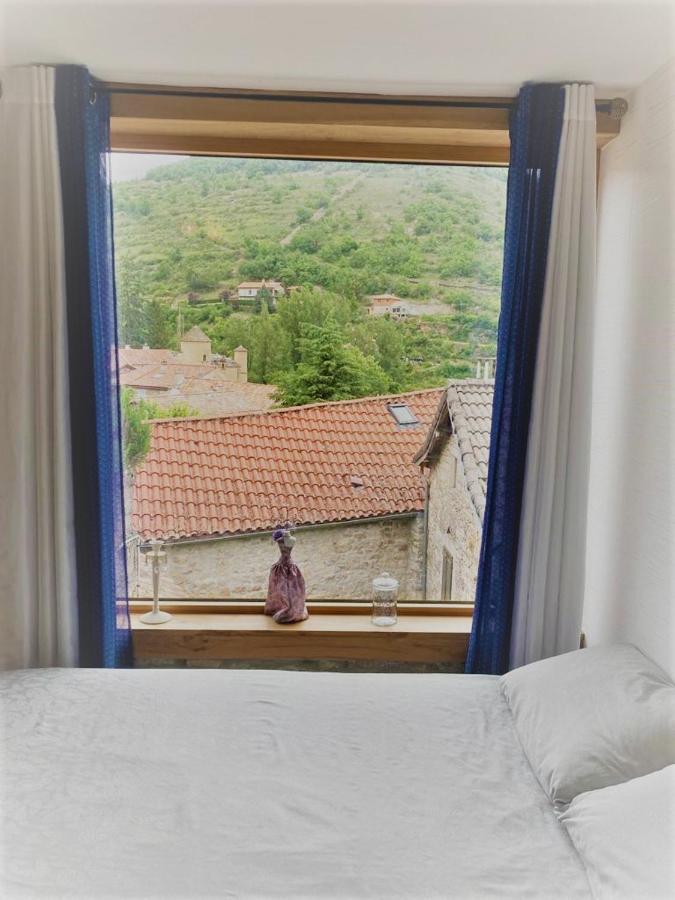 Bed and Breakfast Le Cocon Verrieres  Экстерьер фото